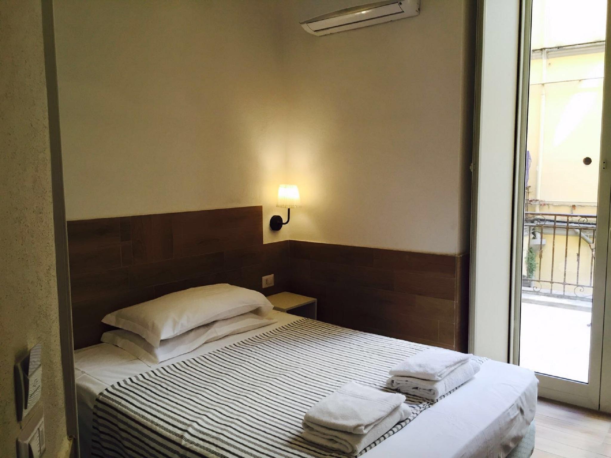 Ideal Walk 3* Naples