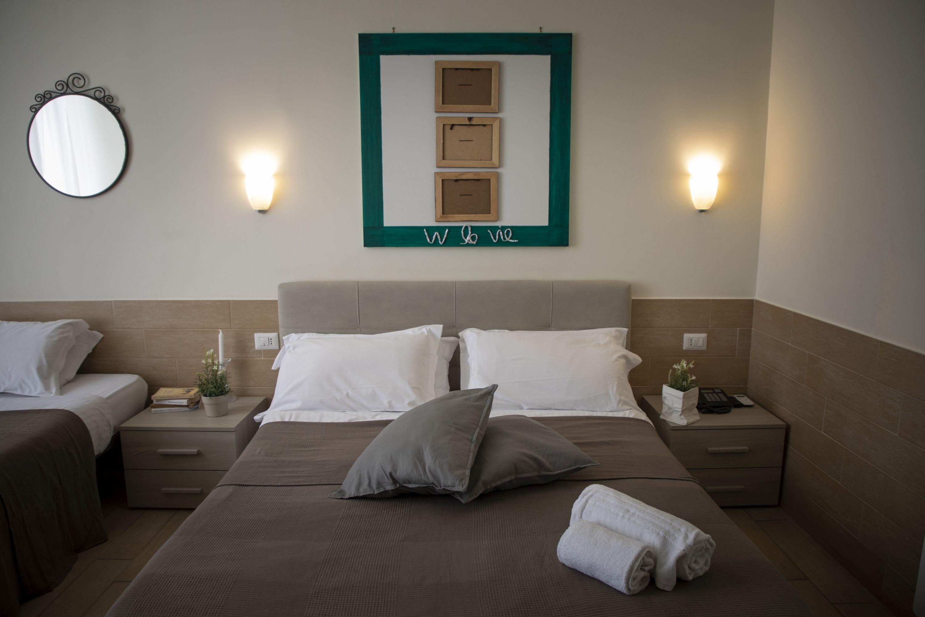 Ideal Walk 3* Naples